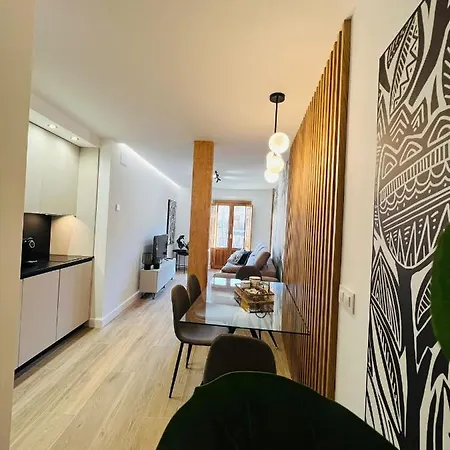 Vut - El Balcon De La Plaza - A Apartment *